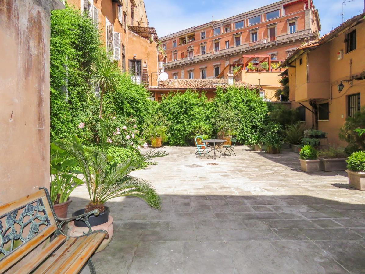 Casa Del Moro - Romantic Loft In Trastevere Extérieur photo